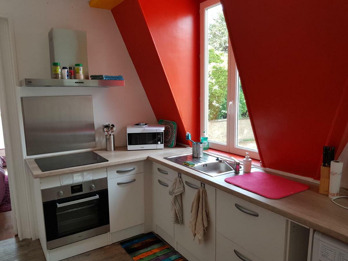 Appartement Atypique - 2 Chambres - Rue Calme Dans Centre Ville Apartment Sedan