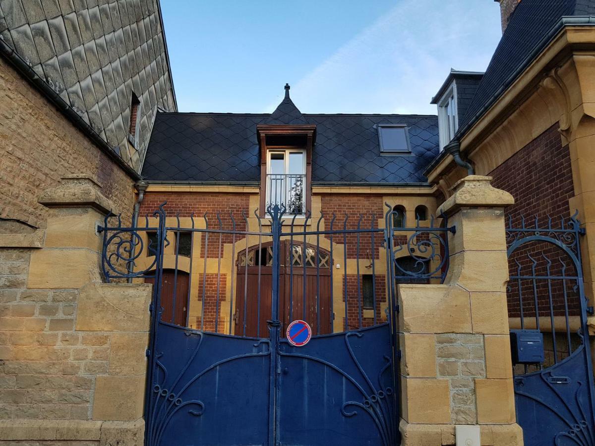 Apartment Appartement Atypique - 2 Chambres - Rue Calme Dans Centre Ville